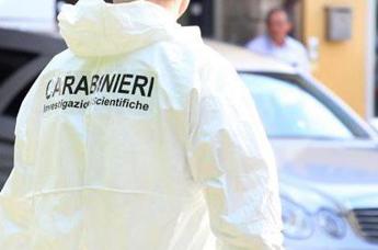 Marito e moglie trovati morti in casa ad Agropoli, ipotesi femminicidio-suicidio