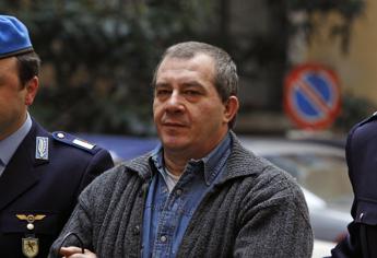 Strage di Erba, Olindo: “Tarfusser ci ha ridato fiducia, spero in processo sereno”