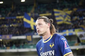 Verona vince 2-1 la sfida salvezza con l’Empoli, decidono Djuric e Ngonge