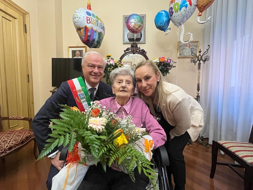 Marino, bellissimo traguardo dei 100 anni per la cittadina marinese Elsa Tupputi