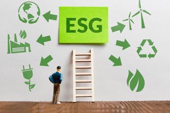 Esg, obiettivi comuni ma metodi arretrati: come lavorano le aziende per migliorarli