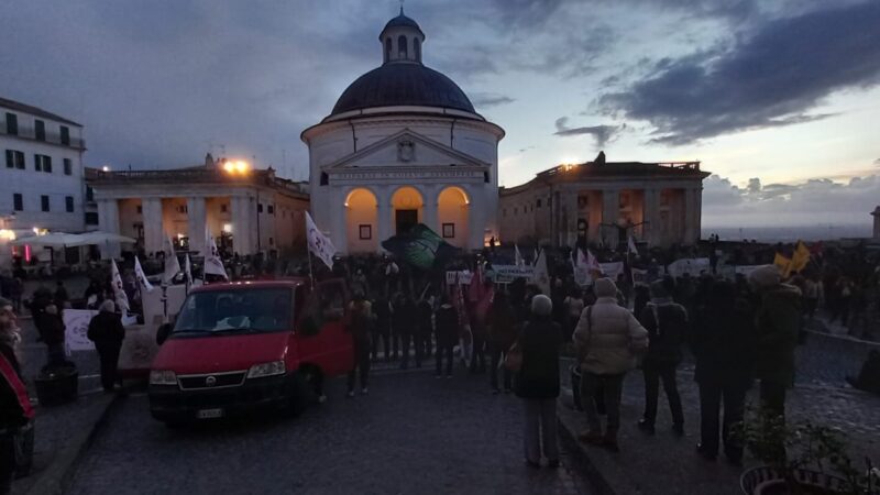 Albano-Ariccia, si è concluso il corteo contro l’inceneritore