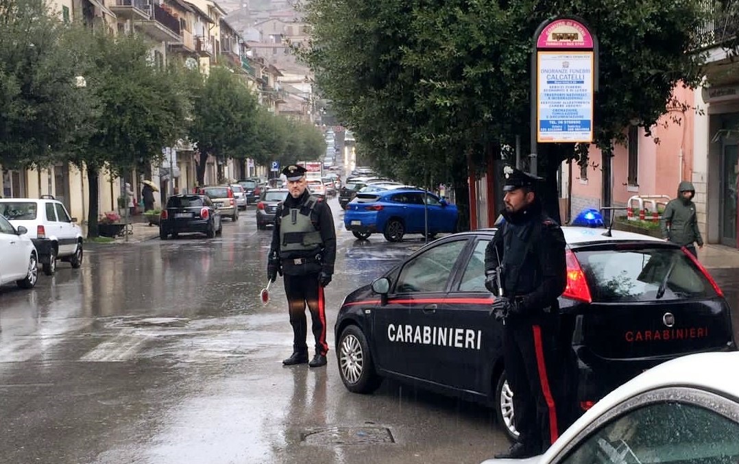 Segni, marito violento, scatta il decreto di allontanamento con braccialetto elettronico