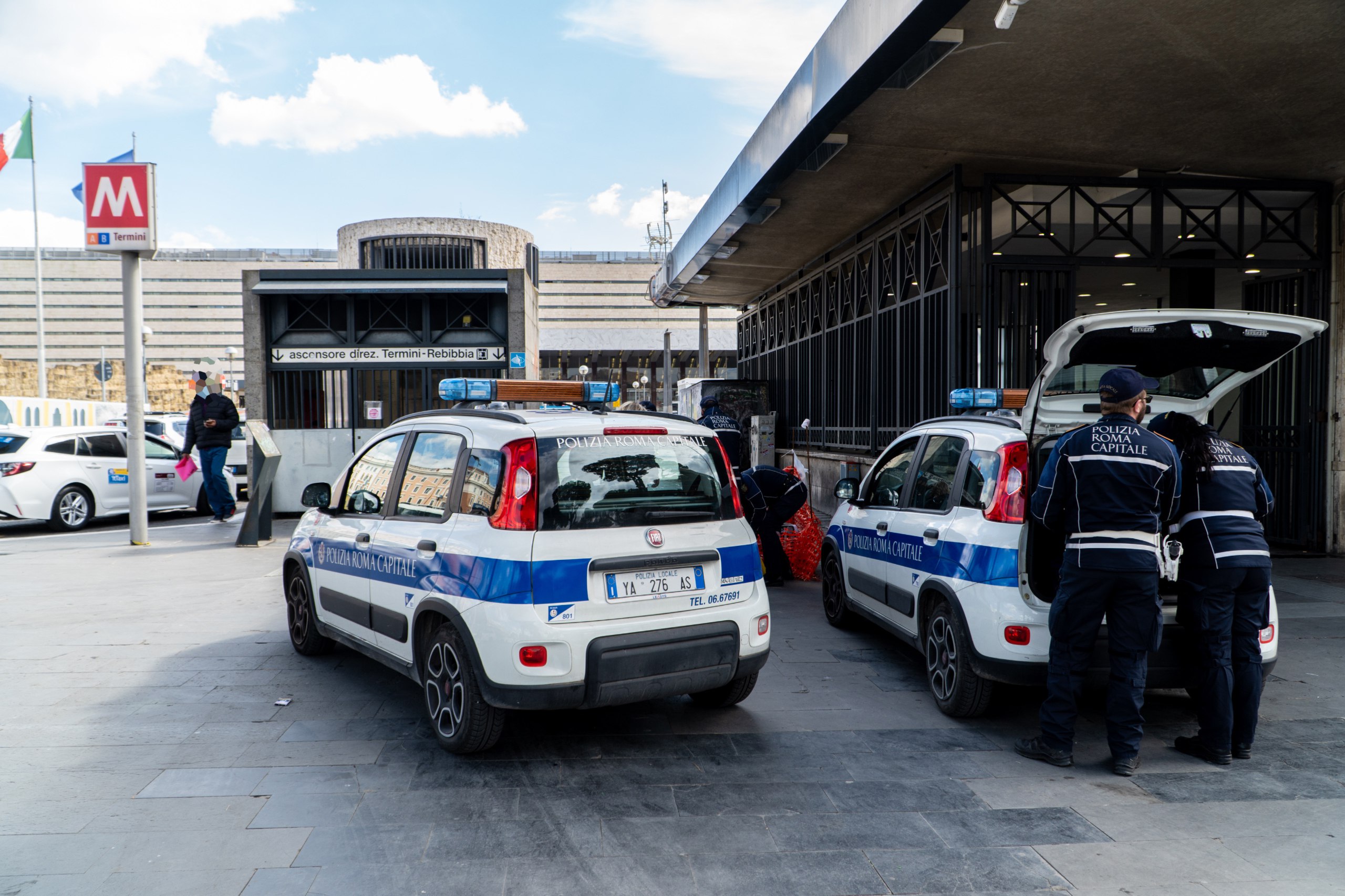 Roma Termini, schiaffeggiatore seriale di donne fermato