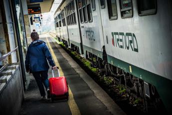 Sciopero generale 8 marzo, treni a rischio: orari, tutte le info