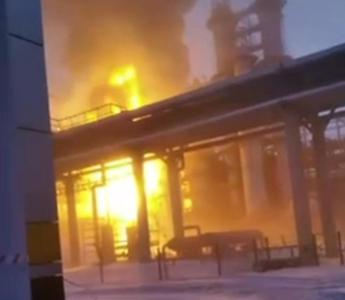 Ucraina, attacchi con droni in Russia: in fiamme raffineria di petrolio