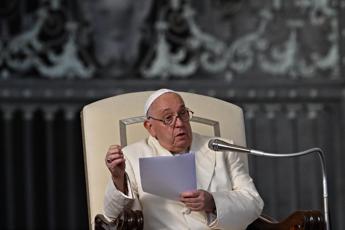 Vaticano, Papa apre Anno giudiziario: “Coraggio per accertare verità”