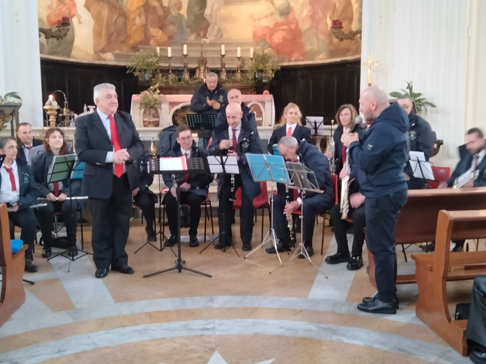 Ariccia, grande festa ieri per i 25 anni di sacerdozio di don Antonio Salimbeni