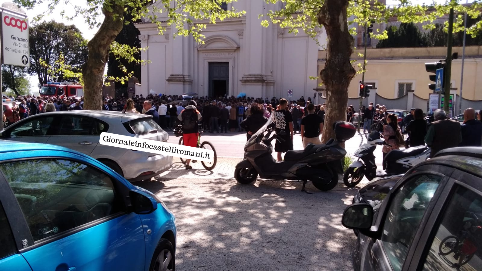 Ariccia: in centinaia per il funerale di Fabrizio Procaccini