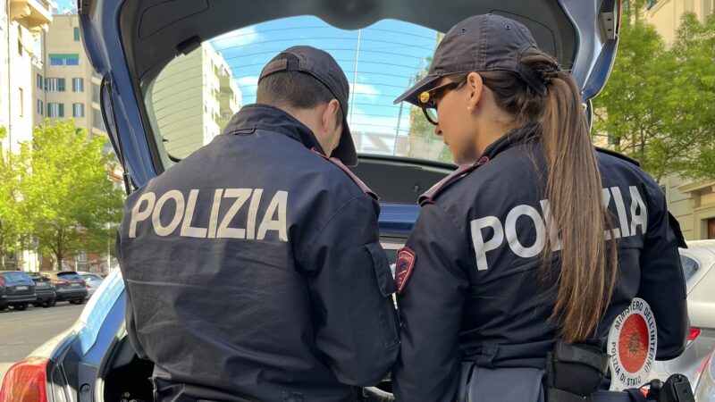 Roma e provincia, droga camuffata da cioccolata e venduta via chat. 8 arresti effettuati dalla Polizia