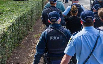 Sydney, attacco con coltello in un centro commerciale: “Ci sono vittime”