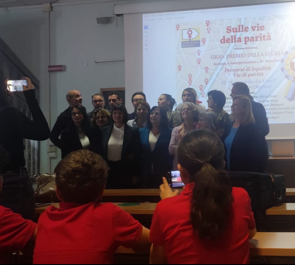 Ciampino, assegnato all’ IC Leonardo da Vinci il premio nazionale “sulle vie della parità” promosso dall’associazione Toponomastica Femminile