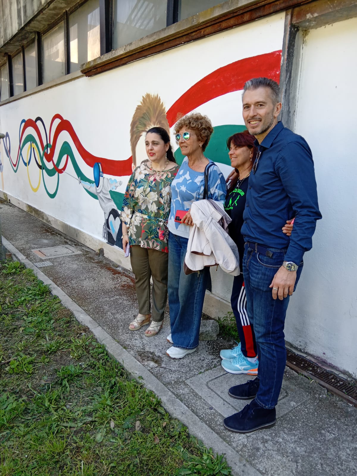 Genzano, inaugurazione alla Scuola Garibaldi dei Murales e dei lavori finiti al campo di basket. Foto-Video