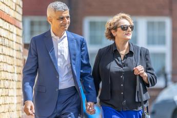 Sadiq Khan eletto sindaco di Londra per la terza volta