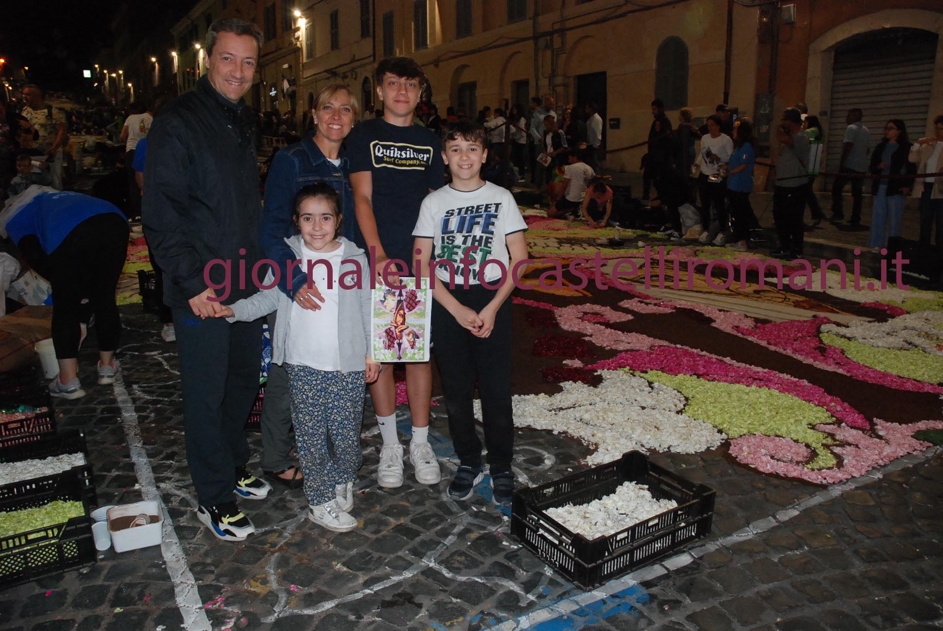 Genzano, attesi migliaia di visitatori per la 246esima Infiorata genzanese terminata stanotte. Foto