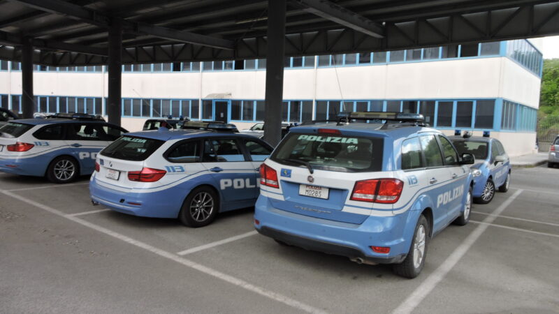 Colleferro, decine di truffe alle assicurazioni, falsi incidenti stradali e cospicui risarcimenti, la Polizia Stradale diretta dal sostituto commissario Vittorio Bocanelli, in collaborazione con la Procura di Velletri, scopre e indaga 21 persone