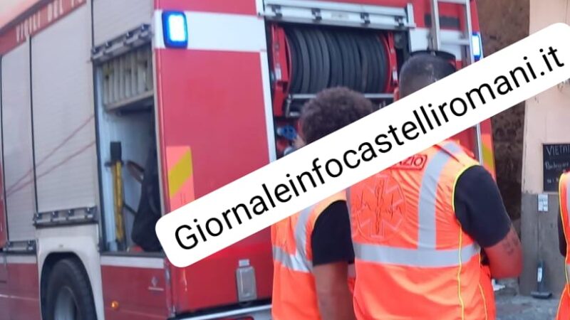 Nemi, principio di incendio in un locale intervengono i vigili del fuoco in centro