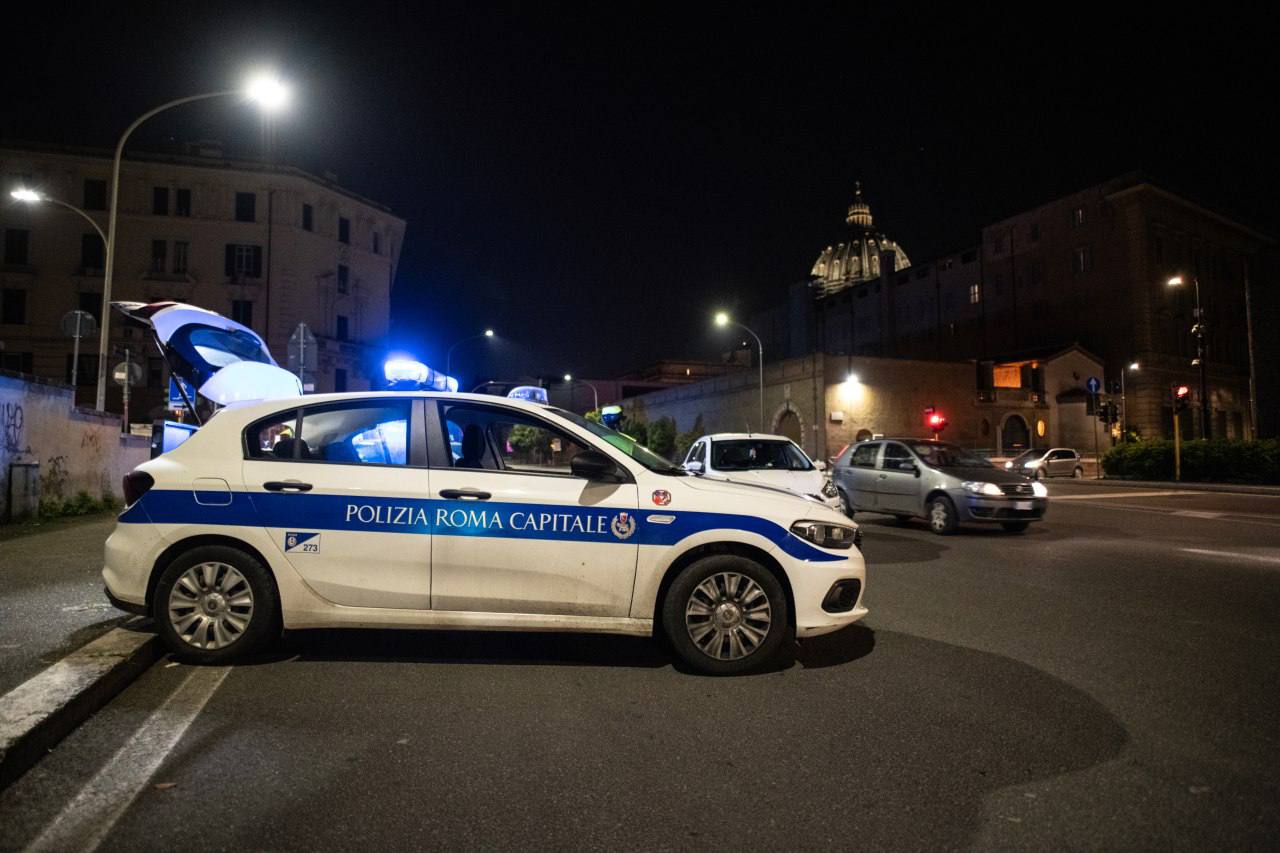 Roma, più di 500 illeciti riscontrati durante i controlli nelle zone movida dalla polizia locale