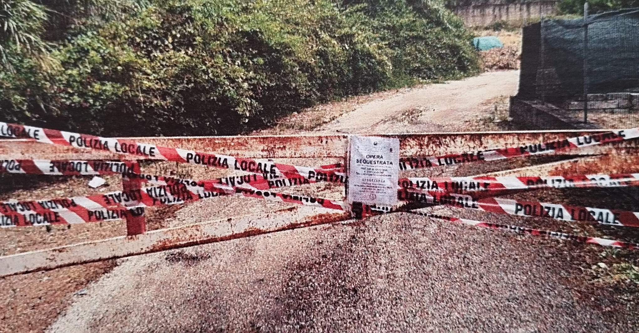 Ariccia, la Polizia Locale sequestra carne suina e un’area diventata discarica abusiva