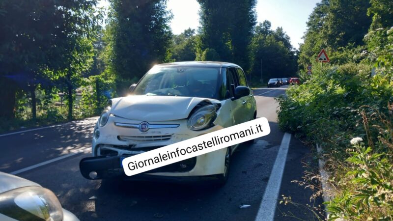 Rocca di Papa scontro frontale in via dei Laghi tra due auto tre feriti