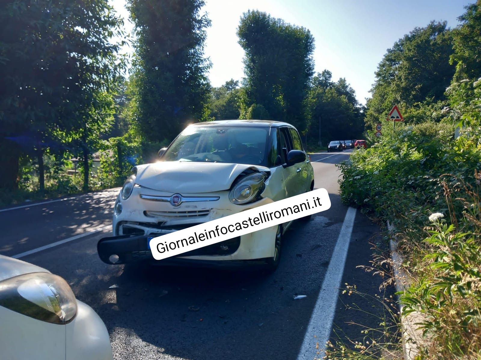 Rocca di Papa scontro frontale in via dei Laghi tra due auto tre feriti