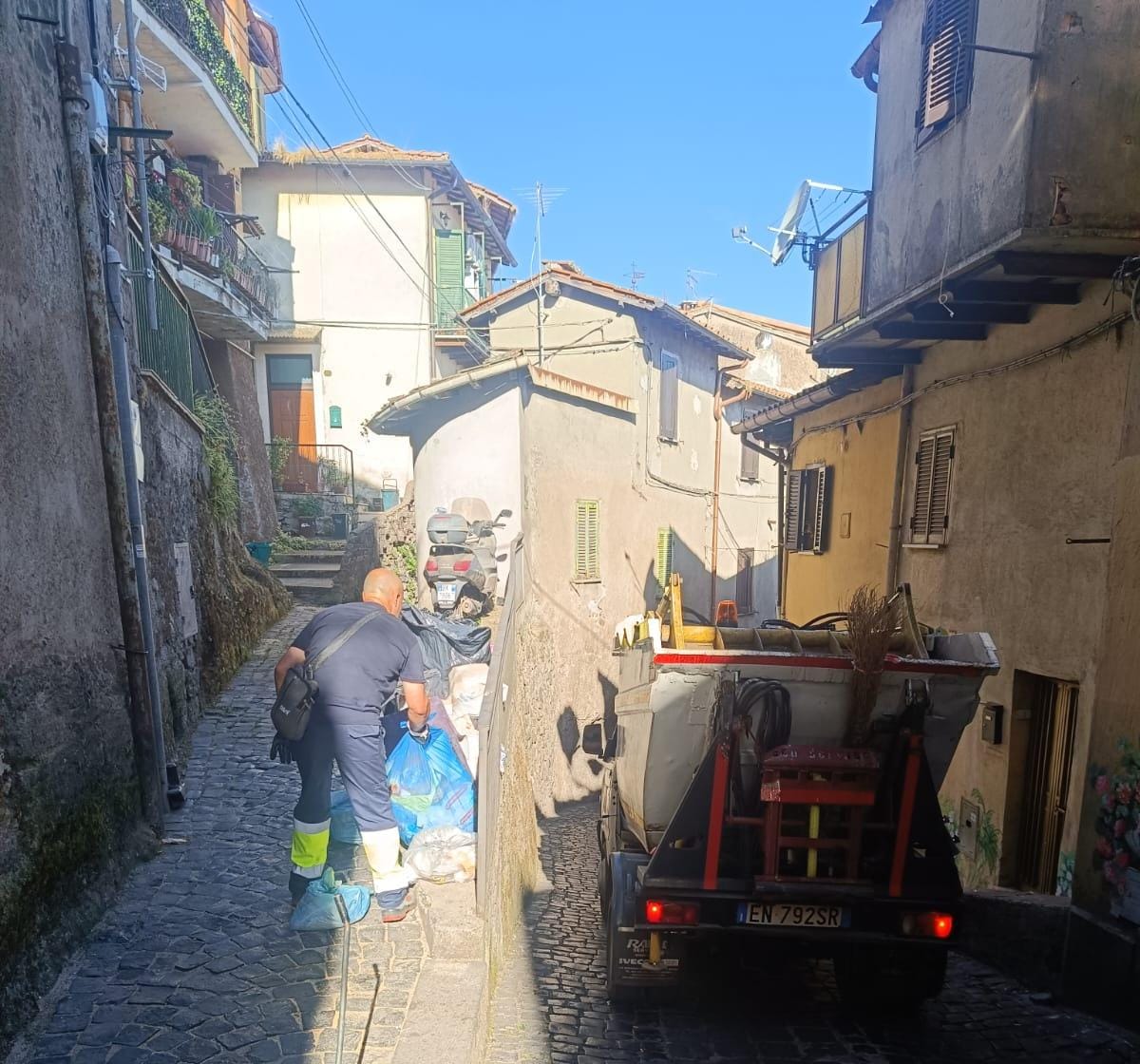 Rocca di Papa, proseguono i controlli della Polizia Locale sul conferimento rifiuti