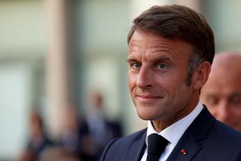 Francia, Macron boccia governo Nuovo fronte popolare: oggi nuove consultazioni