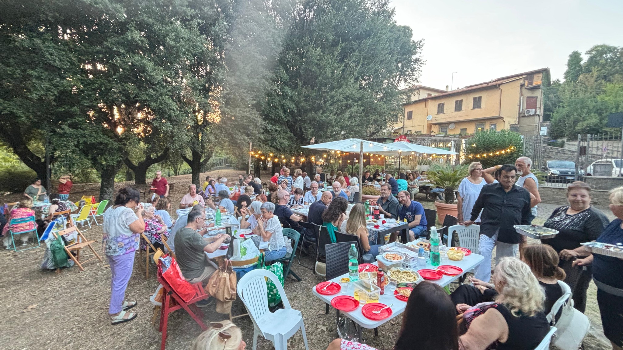 Grottaferrata, tanta partecipazione al Pic Nic dei Grottaferratesi al Parco della Rimembranza di Squarciarelli