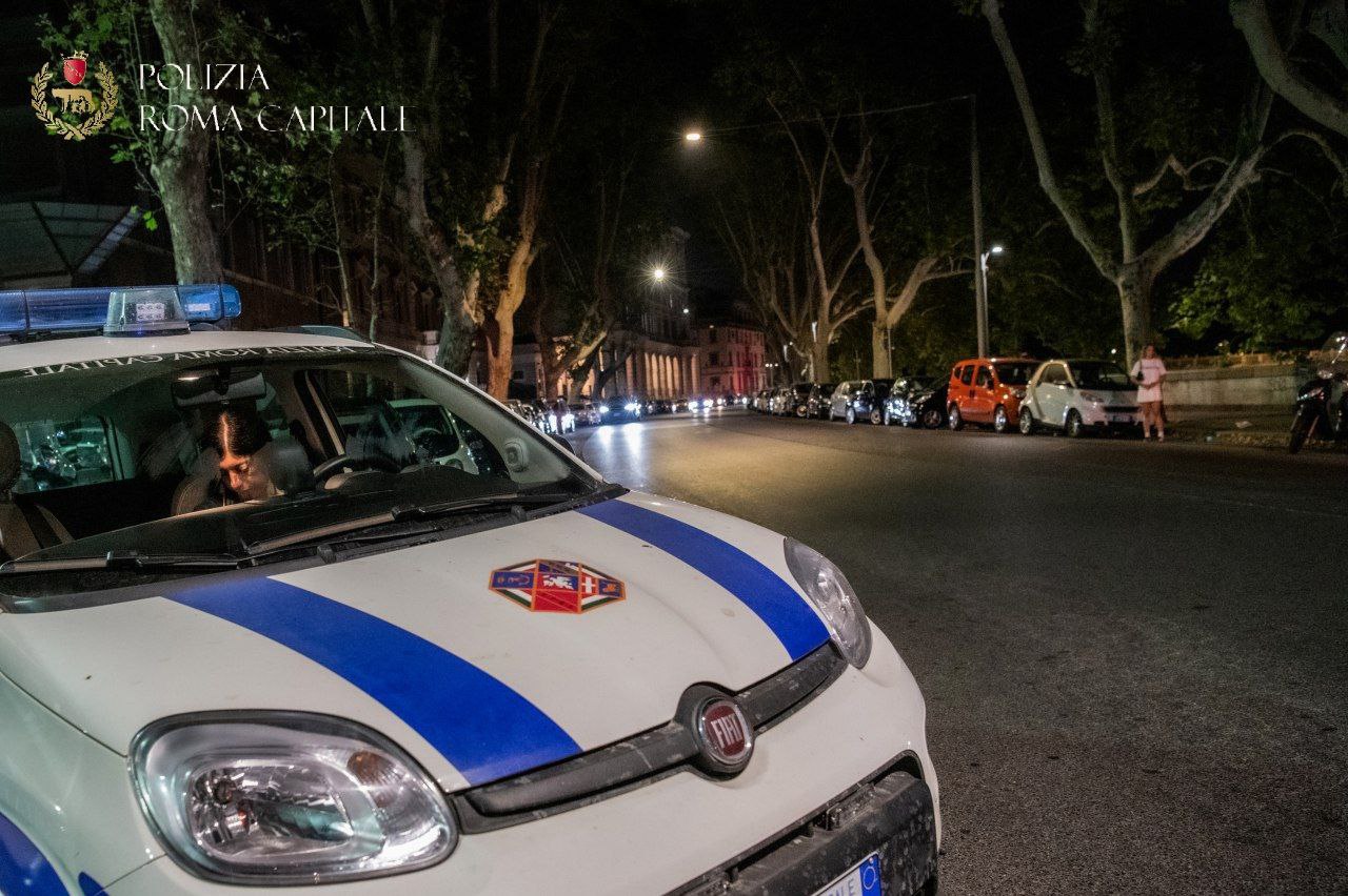 Roma, controlli nelle zone movida: rilevati oltre 500 illeciti – vigilanza mirata nei locali pubblici e sul rispetto delle regole su strada