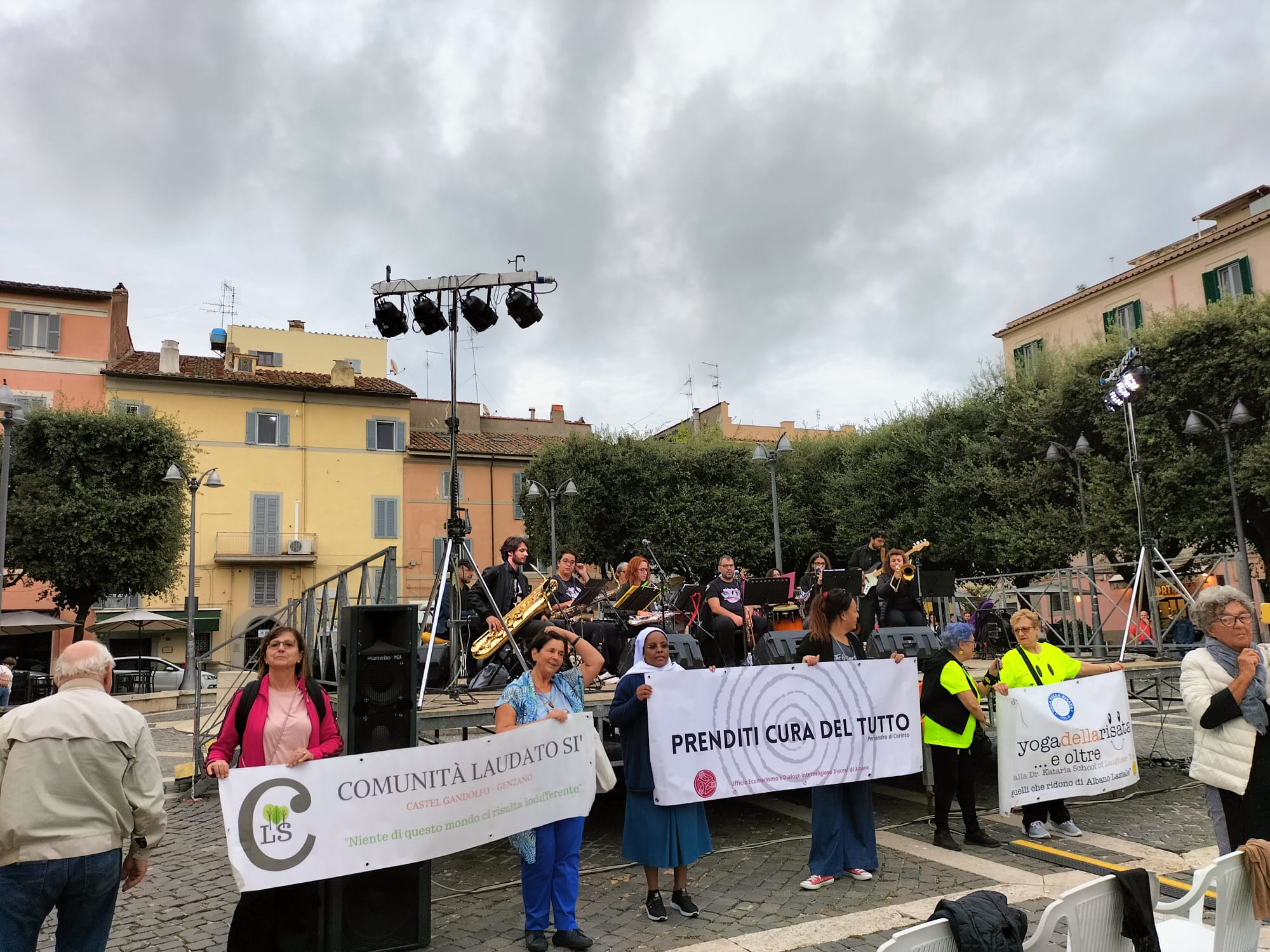 Albano – Castel Gandolfo, molta partecipazione alla quarta edizione del “Cammino per la Terra”