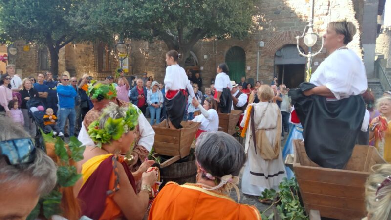 Lanuvio, Vignaroli Velletrani alla Festa dell’Uva di Lanuvio – prossimo week-end alla Festa dell’Uva di Velletri