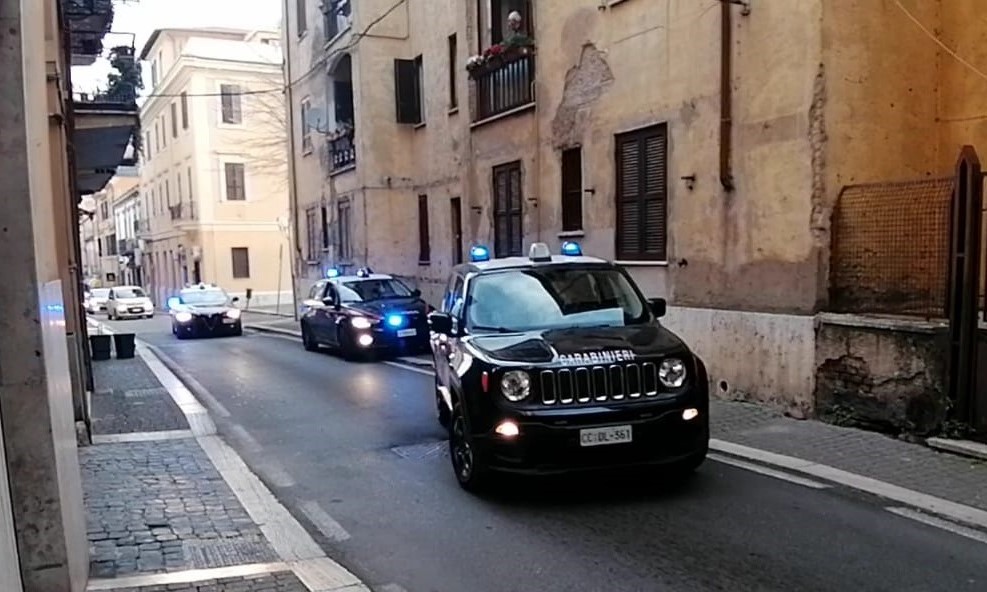 Lariano, gravemente indiziato di aver rapinato un uomo a gennaio scorso, arrestato in Svizzera