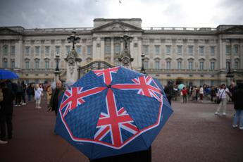 Buckingham Palace ‘chiude’ per lavori, alcune stanze saranno restaurate