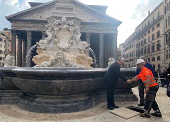 Roma, riaprono le fontane del Pantheon e di piazza Navona