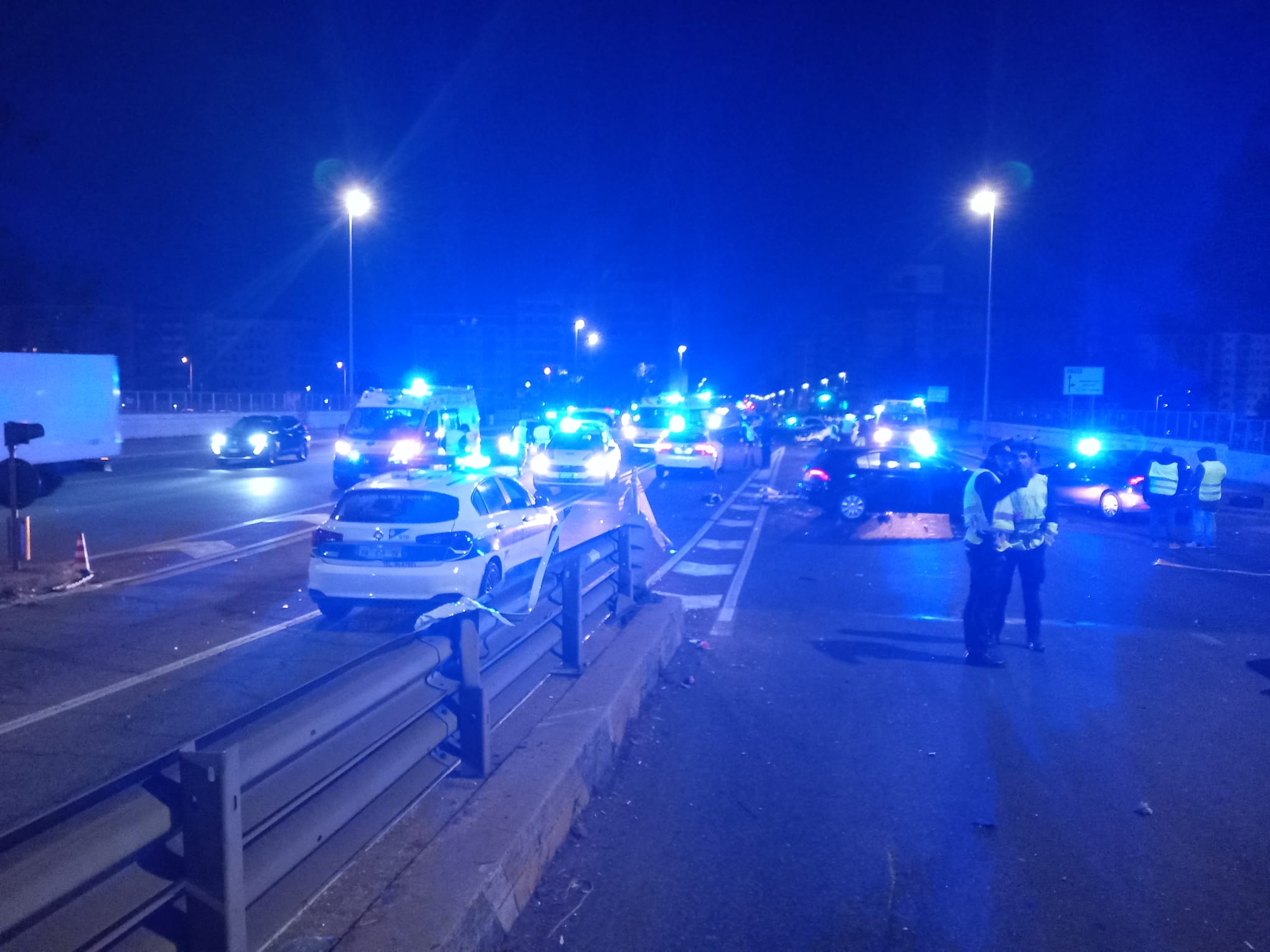 Roma, ancora sangue sulle strade: studentessa di 21 anni perde la vita su via Tiburtina, grave un altro ragazzo – Milani SULPL: “Strade Killer, aumentare controlli e campagne di sensibilizzazione”