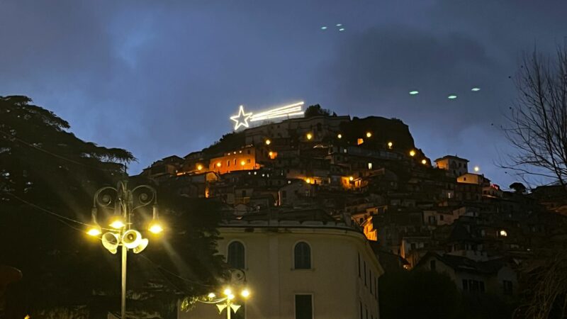 Rocca di Papa accesa per il 32esimo anno consecutivo la Stella sulla punta della “Rocca”