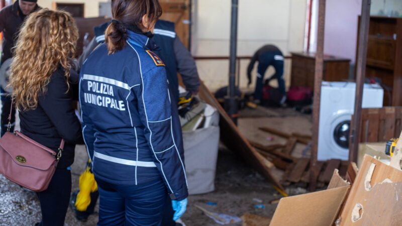 Monte Compatri-Pantano: sgomberati dalle forze dell’ordine gli immobili fatiscenti e abusivi